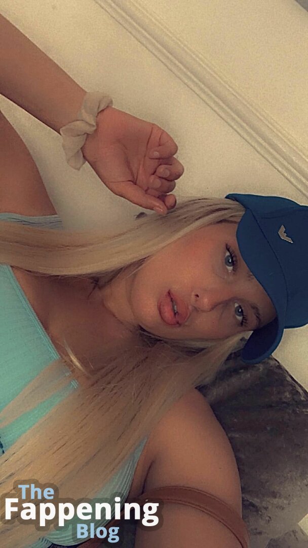 Chloe Joanne Carter / chloecarterxoxo / chloejoannecarter22x Nude Leaks OnlyFans Photo 19