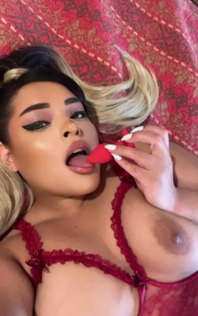 Itschanelxo — OnlyFans