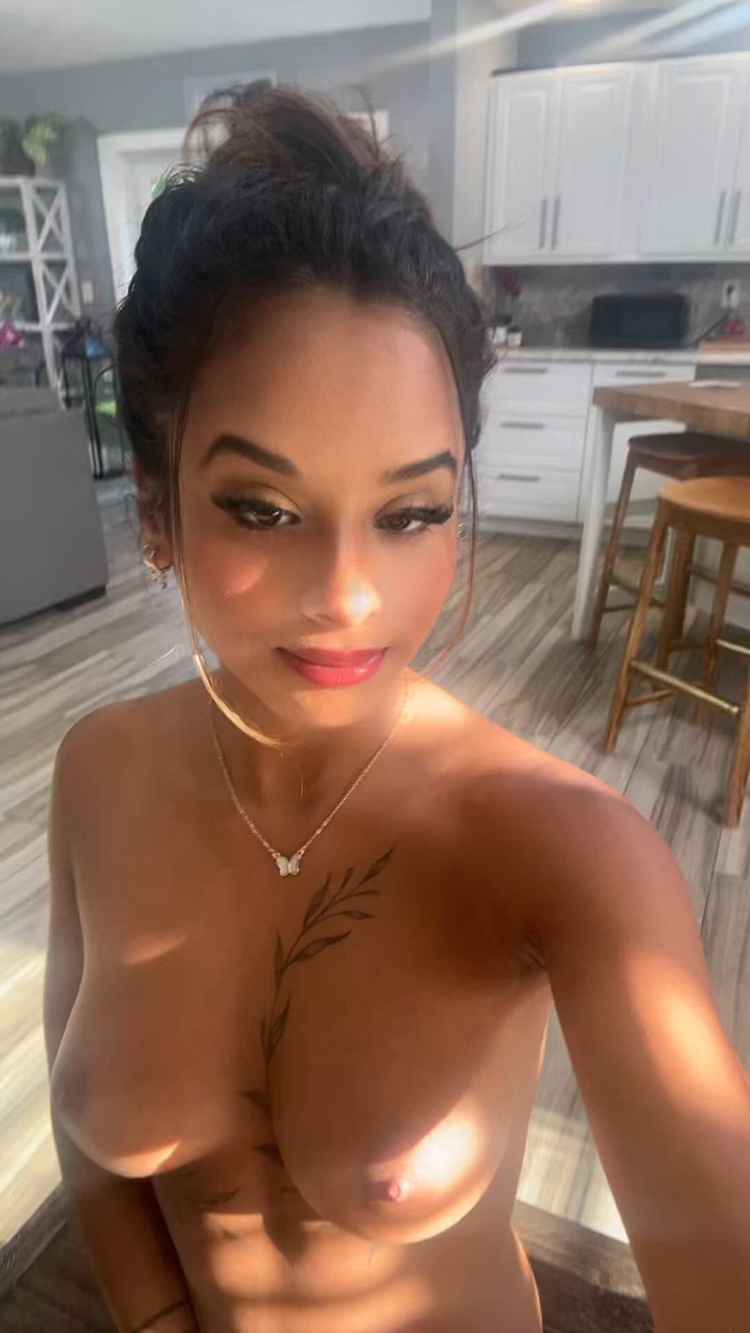 Isabellajules — Amateur, solo, wet pussy