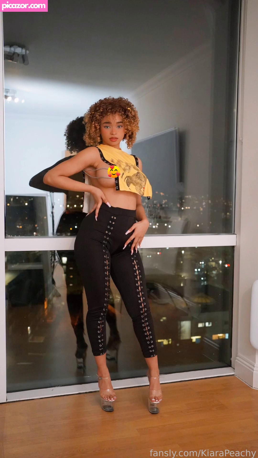 Kiara Peach | kiara.peach | kiarasevernnn Nude Leaked Onlyfans Photo #98