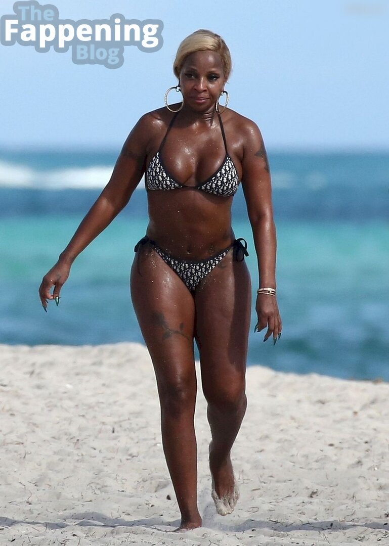 Mary J. Blige / maryjblige / therealmaryjblige Nude Leaks Photo 860