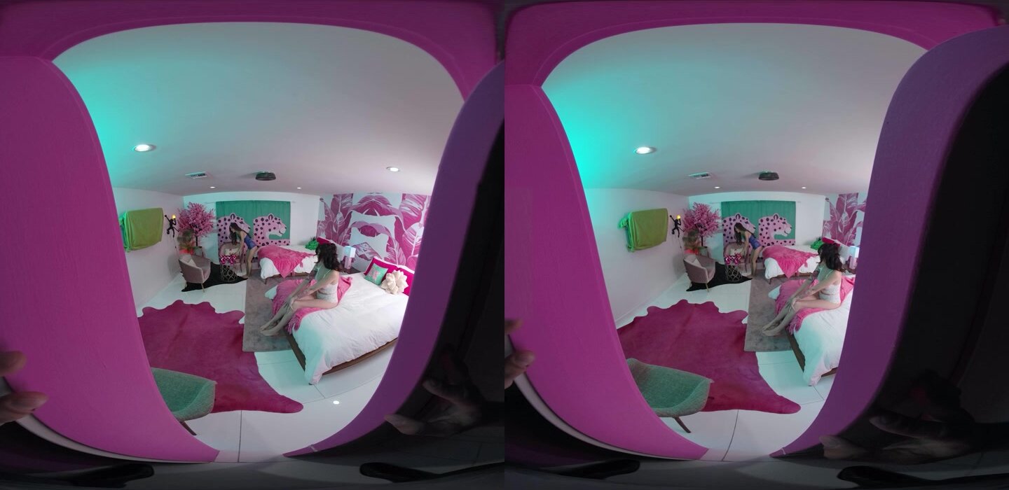 Alexia Anders,Charlotte Sins-Spying on Charlotte Sins and Alexia Anders