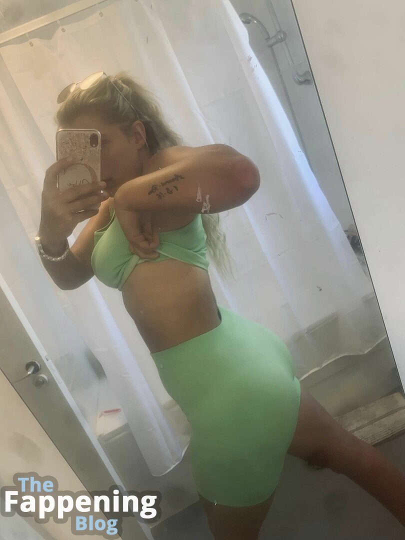 Chloe Joanne Carter / chloecarterxoxo / chloejoannecarter22x Nude Leaks OnlyFans Photo 18