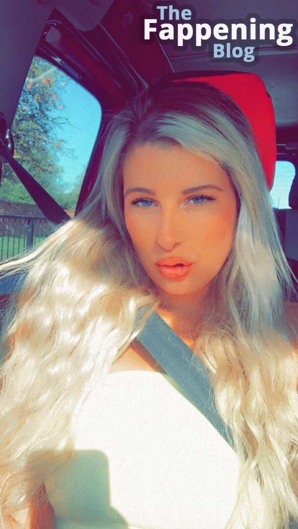 Chloe Joanne Carter / chloecarterxoxo / chloejoannecarter22x Nude Leaks OnlyFans Photo 22
