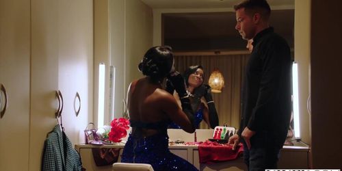 Sultry Singer Nicole Seduces Her Longtime Crush (Alberto Blanco, Jade Starr, Nicole Kitt)