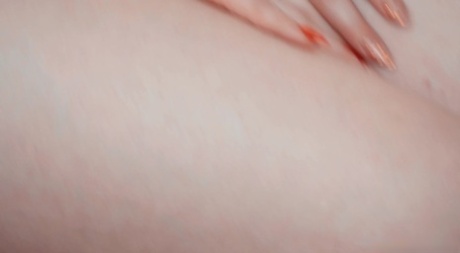 Ponytailed fatty Abigaiil Morris sucks a big dick and enjoys it doggystyle (19 photos)