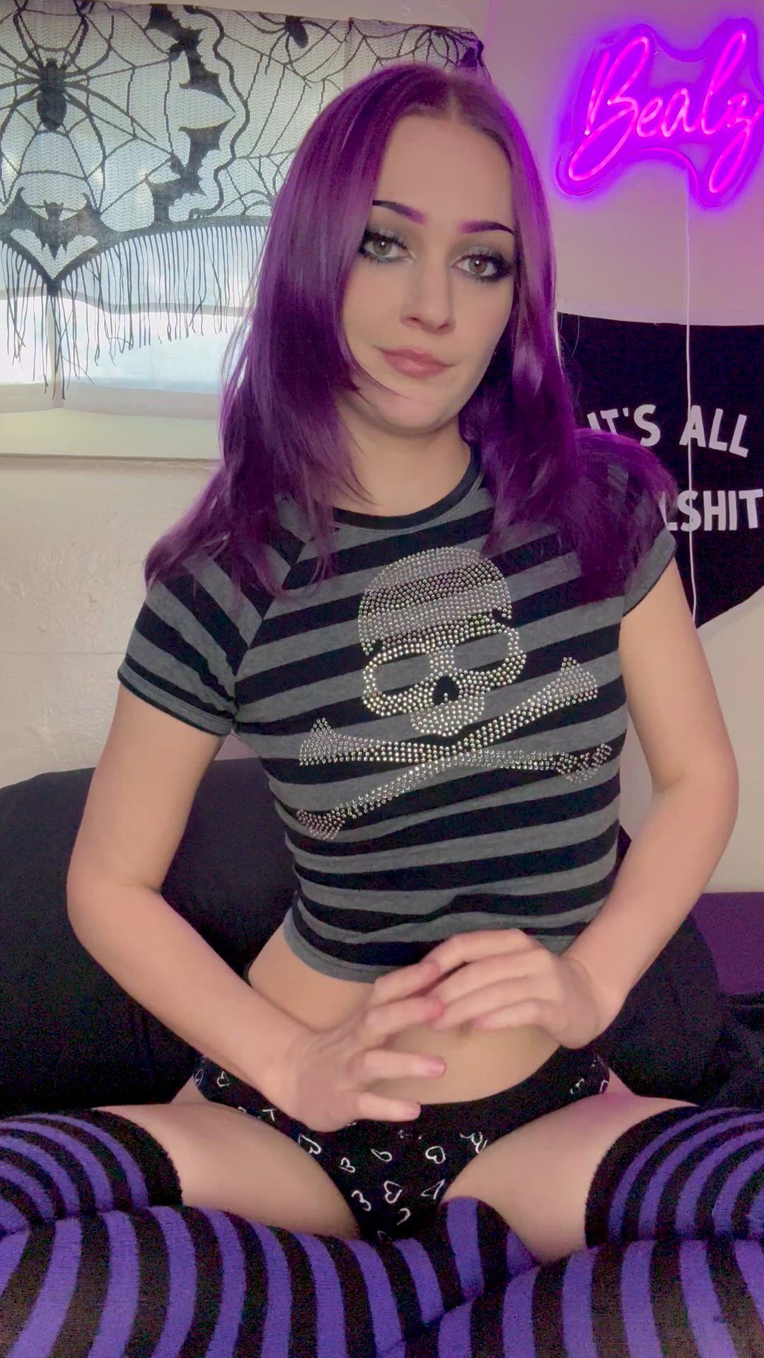 Bealz — Amateur, nsfw, tits