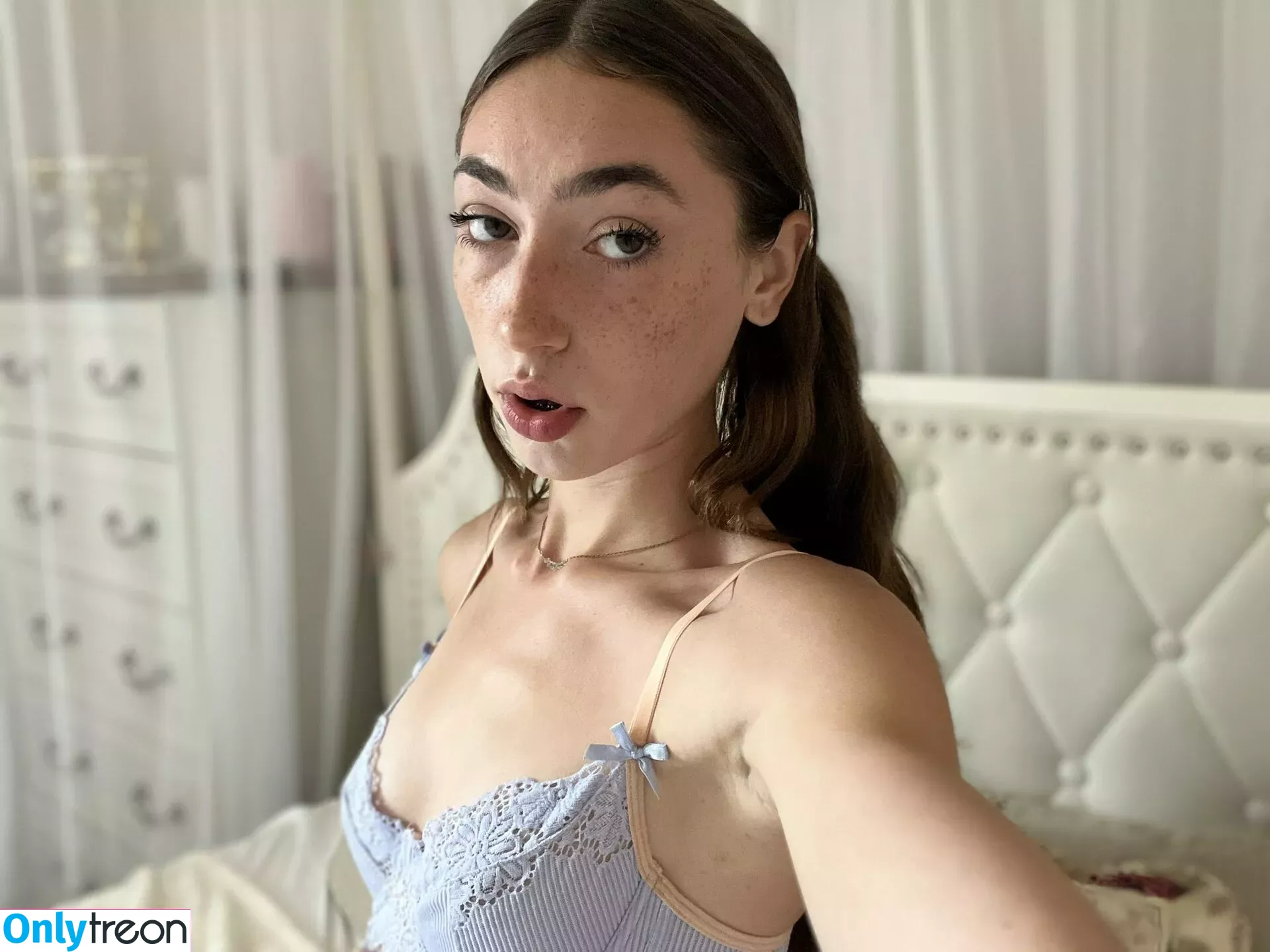 tiana-blow - Onlytreon Part 3 (75 photos)