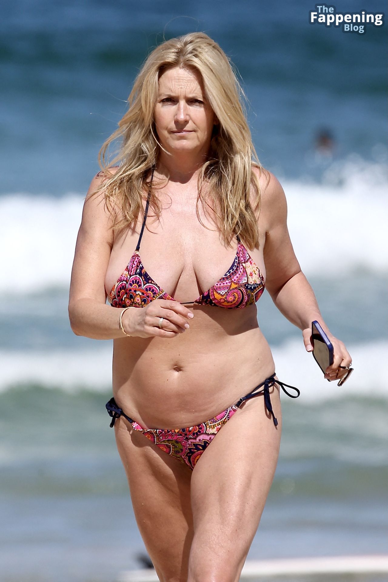 Penny Lancaster Looks Incredible in a Bikini as She Hits Bondi Beach (38 Photos) - OnlyFans Leaked Nudes
