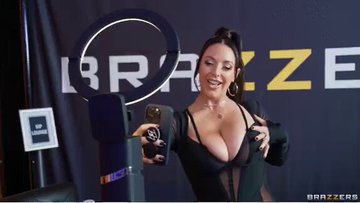 @ANGELAWHITE - 2013350928364323261