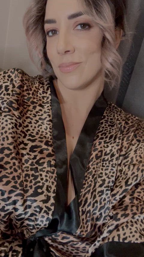 Jelenajensen — Cleavage, tattease, teasing