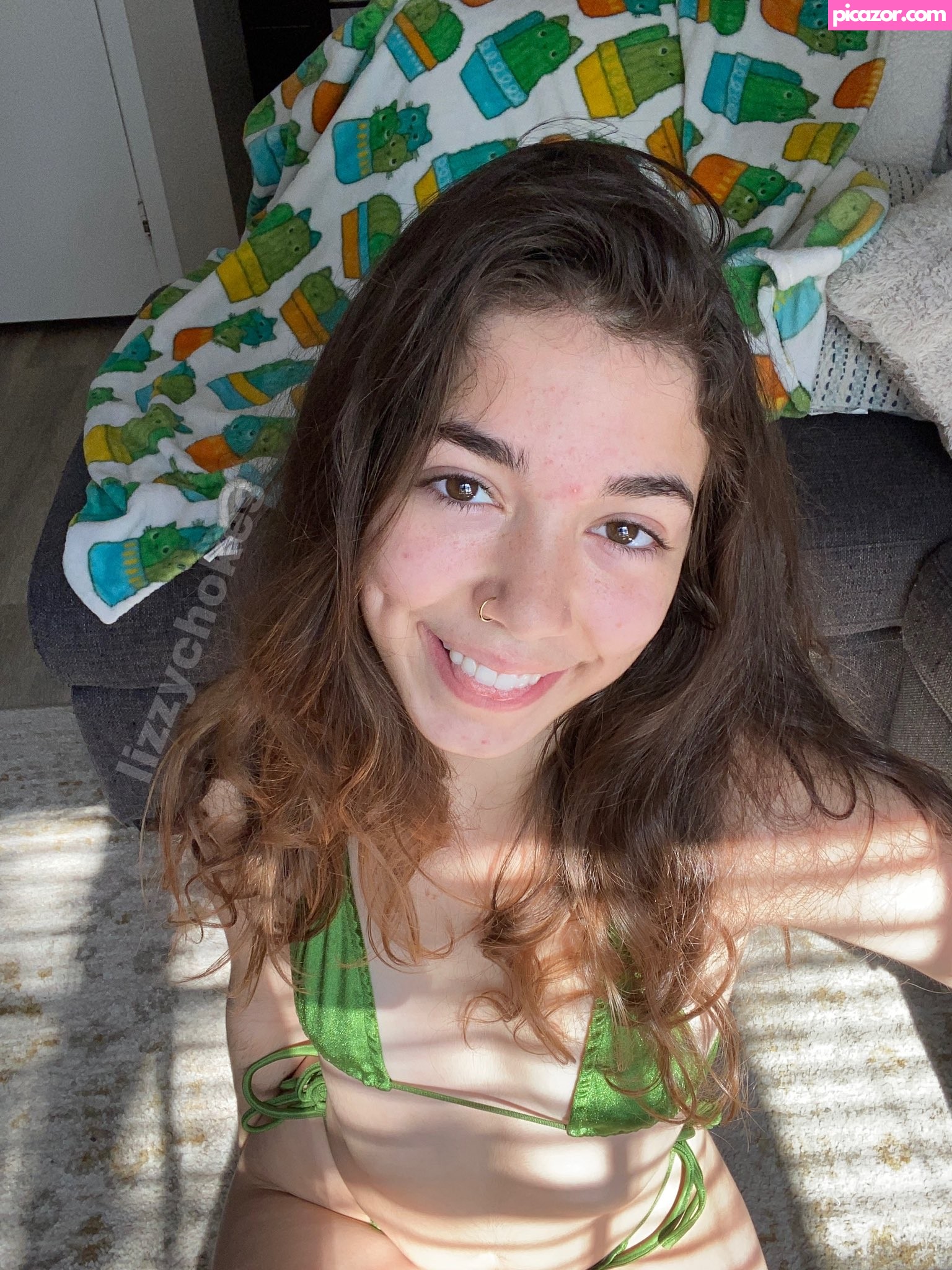 LizzyChokes | livelylizzy | lizzychokes Nude Leaked Onlyfans Photo #84