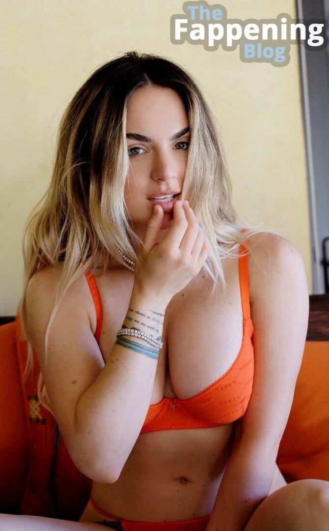 Jojo Joanna Levesque / iamjojo Nude Leaks Photo 6
