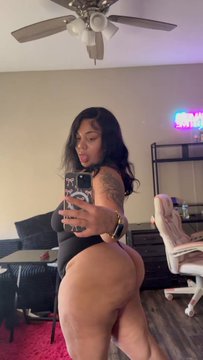 @honeyytheeater - 1986201112068649021