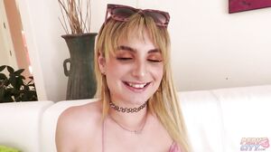 Blonde Vixen Evie Christian Has Fun Having Her Asshole Pounded