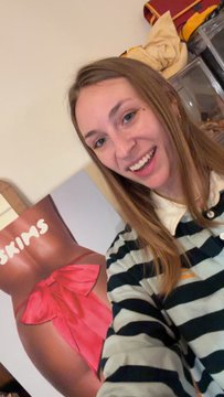 @AngelYoungsxxx - 1995197375204454592