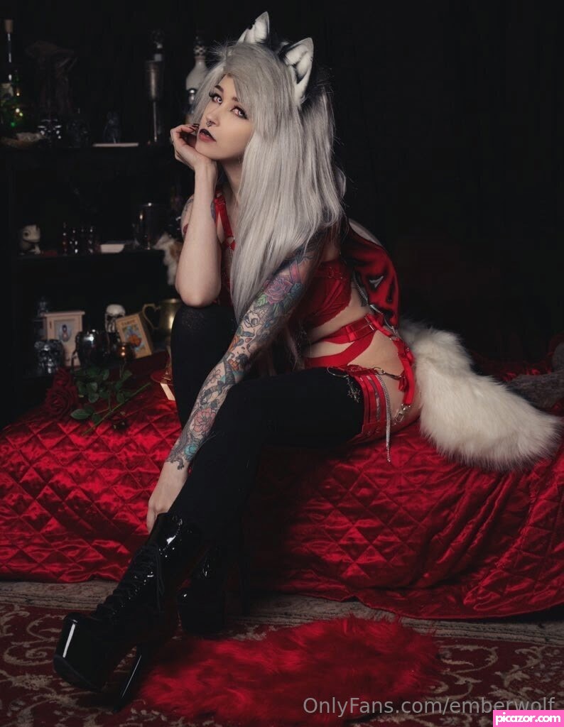 Ember Wolf | wolfiesantics | emberwolf Nude Leaked Onlyfans Photo #1