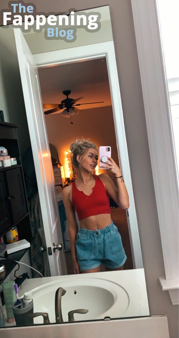 Sarah Kate Stricker / sk8rgirlseeyoul8rgirl Nude Leaks Photo 10