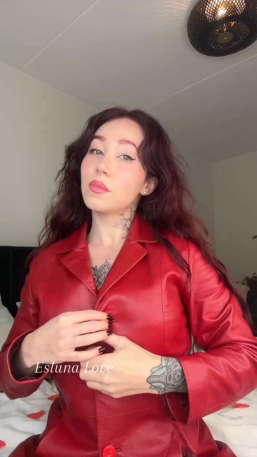 Eslunalove — Amateur, milf, tik tok