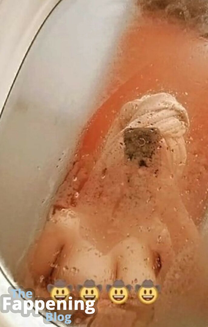 Orihanna Sofia Suarez / alonesuarez / orihanna.sofia20 Nude Leaks OnlyFans Photo 16
