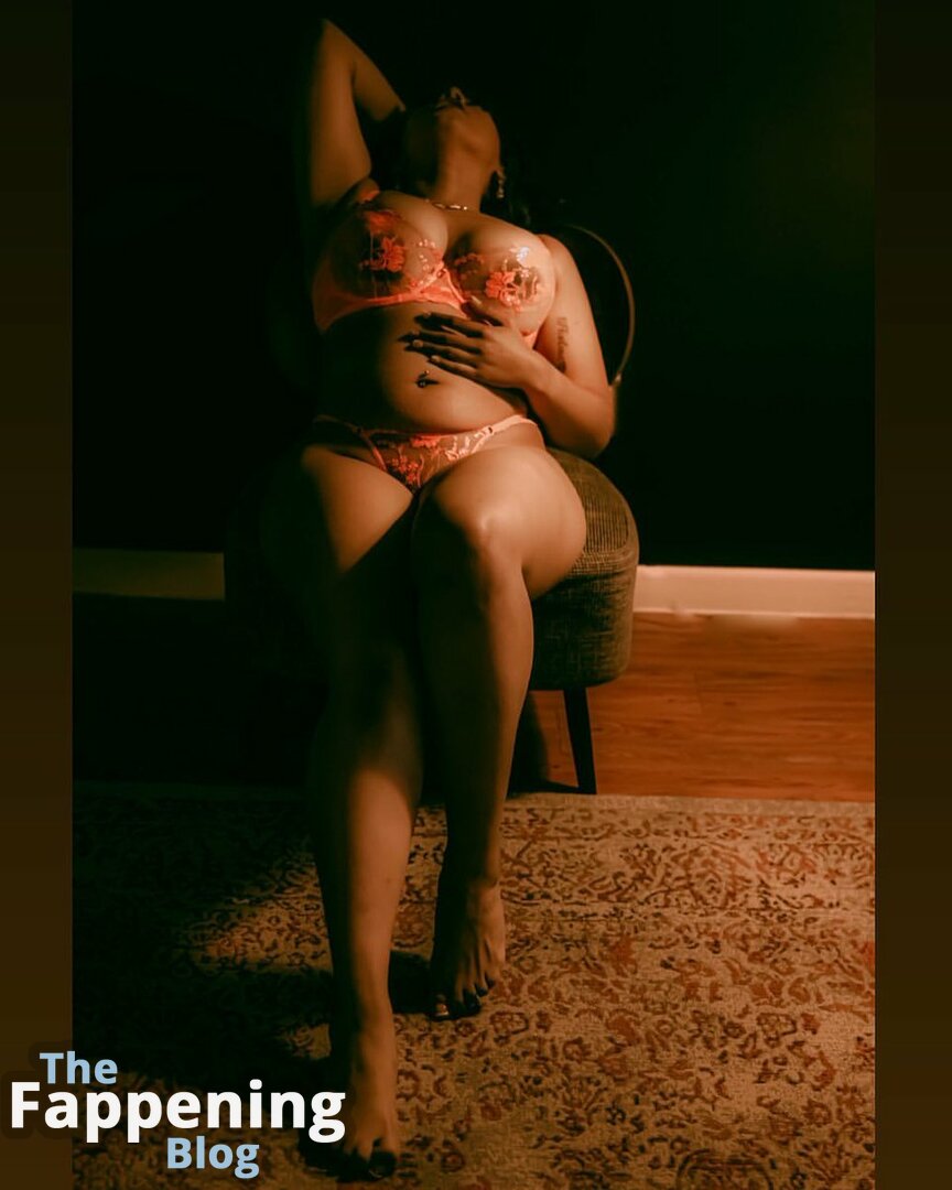 Briana Michelle Weatherspoon / Bella Trix / Busy B / IAmBusy_B / brianaweatherspoon / iam_bellatrix_ Nude Leaks Photo 1