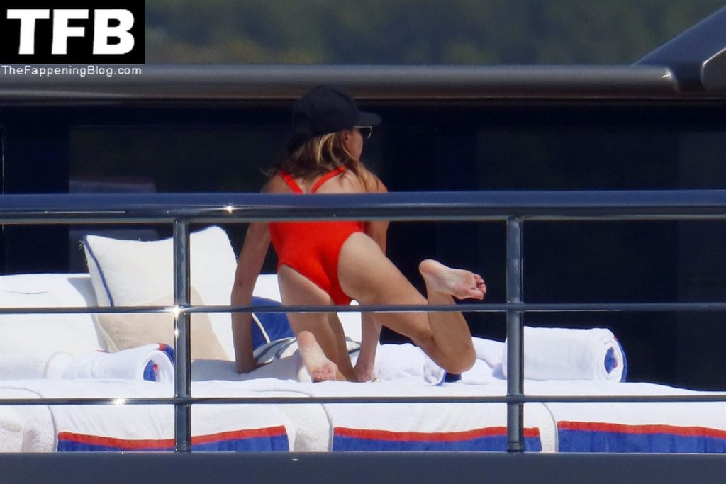 David Beckham & Victoria Beckham Have Fun Aboard a Mega Yacht in Antibes (48 Photos) - OnlyFans Leaked Nudes
