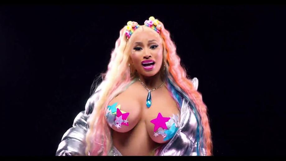 TROLLZ -But only the parts with NICKY MINAJ BOUNCING TITTIES COVERED WITH STICKERS (without 6ix9ine) (Kiki Minaj)