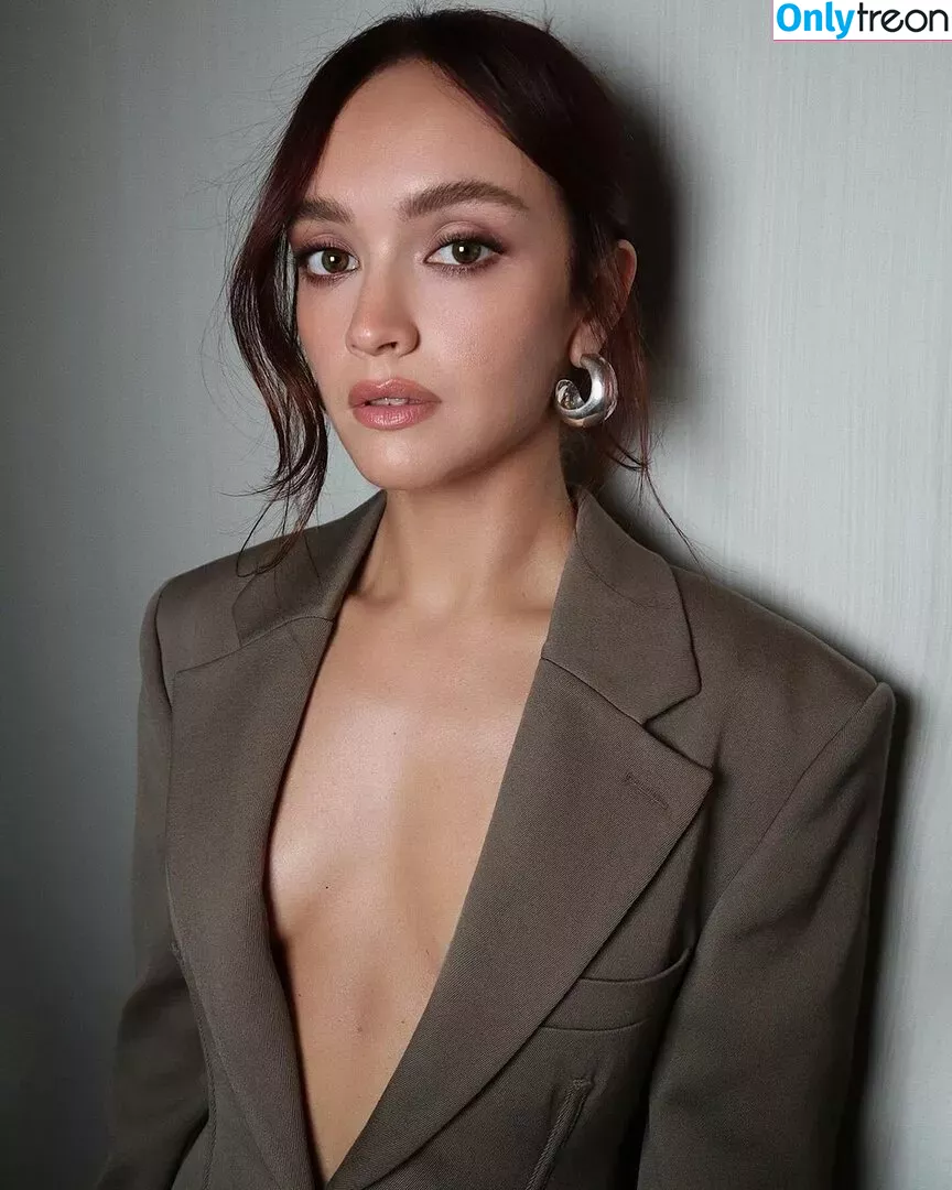 olivia-cooke - Onlytreon.com Part 6 (75 photos)