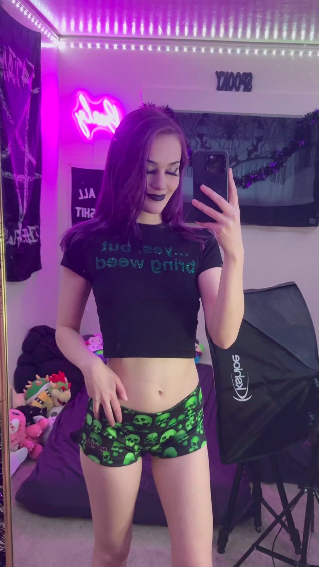 Bealz — Adorable porn, goth, tits