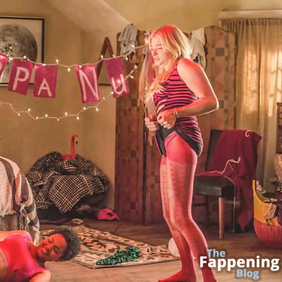 Chloe Grace Moretz / chloegmoretz / https: Nude Leaks OnlyFans Photo 997