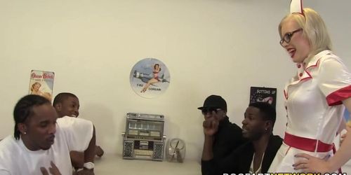 Kristy Snow Enjoys An Interracial Gangbang