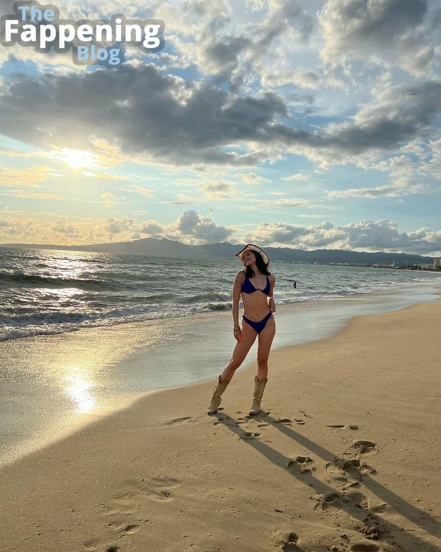 Ana Karina Saenz / anapaulasaenzoficial / soyanasaenz Nude Leaks OnlyFans Photo 3