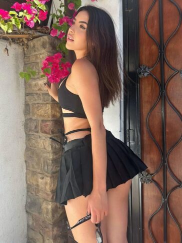 Andrea Botez Sexy Skirt Outfit Set Leaked