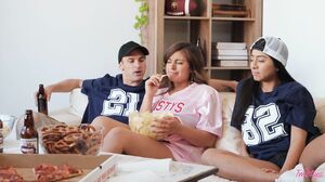 Ella Knox, Violet Myers - Rooting For The Right Team