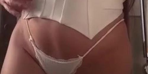 Louisa Khovanski-what to do in case you found this naughty kitty in your bathroom (Luissa Rosso, Micah Andrews, Milla Vincent)
