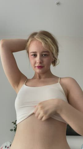 Fleamx — Big tits, bouncing tits, huge tits