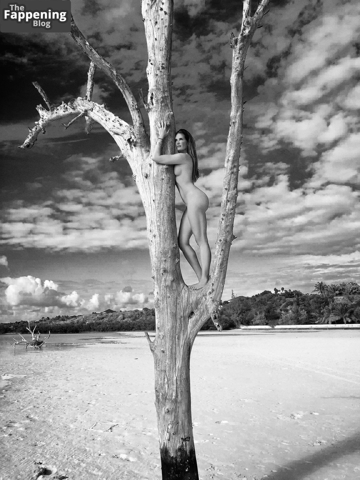 Brooke Shields Hot (7 Photos) - OnlyFans Leaked Nudes