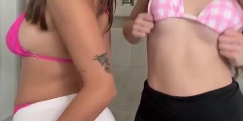 Sophieraiin and Summerxiris Hot GG Shower Tease