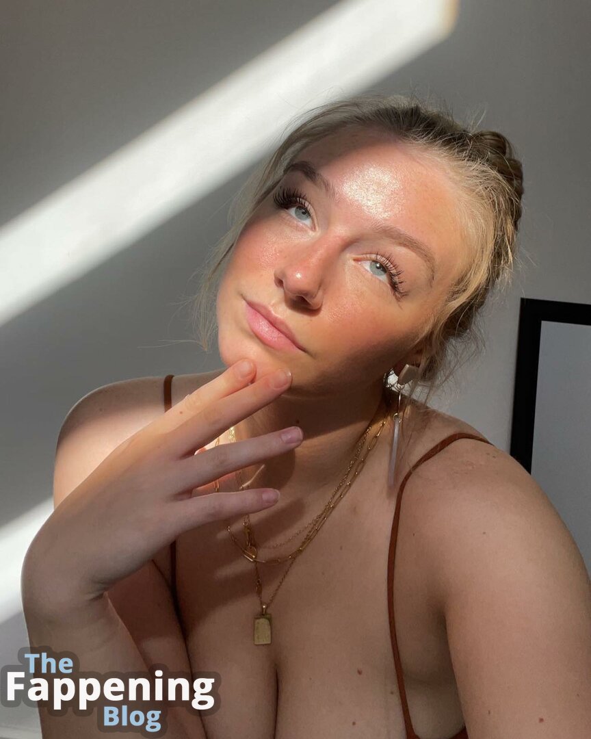 Hannah Alyssa Woods / hannah_woods8 / hannahwoods Nude Leaks OnlyFans Photo 15