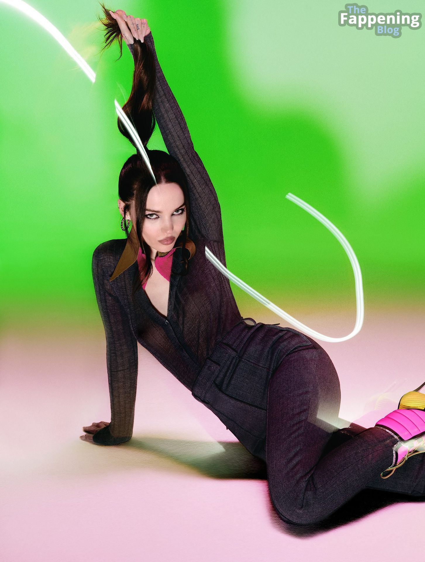 Dove Cameron Sexy - V Magazine Fall 2023 Issue (5 Photos) - OnlyFans Leaked Nudes