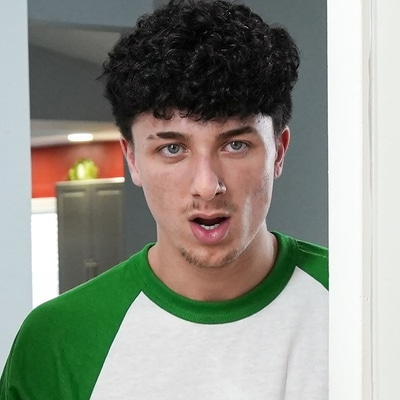 Ethan Seeks