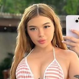 Lola Wolfe