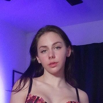 Maya Rue