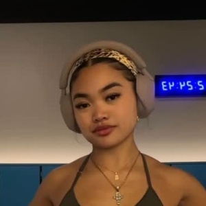 janelle 🪸🔆🥥