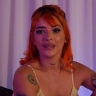 Amelia Red