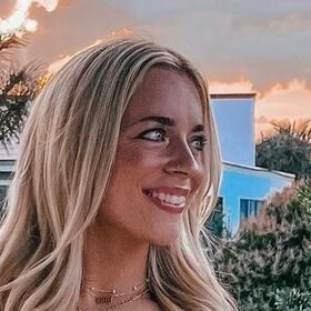 haleylarsonnn