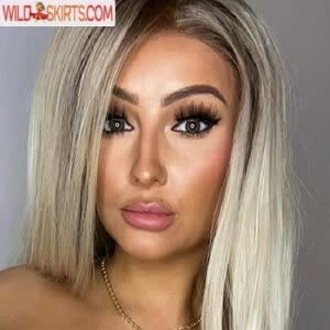 Hayleydoll69